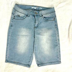 WallFlower Denim Bermuda Shorts Stretch Distressed Light Wash‎ Womens